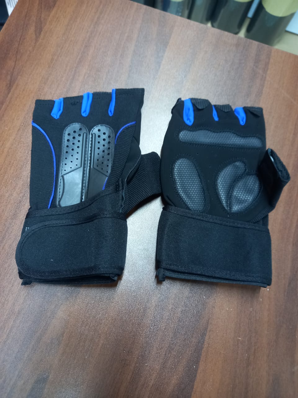 Weight Lifting Gloves