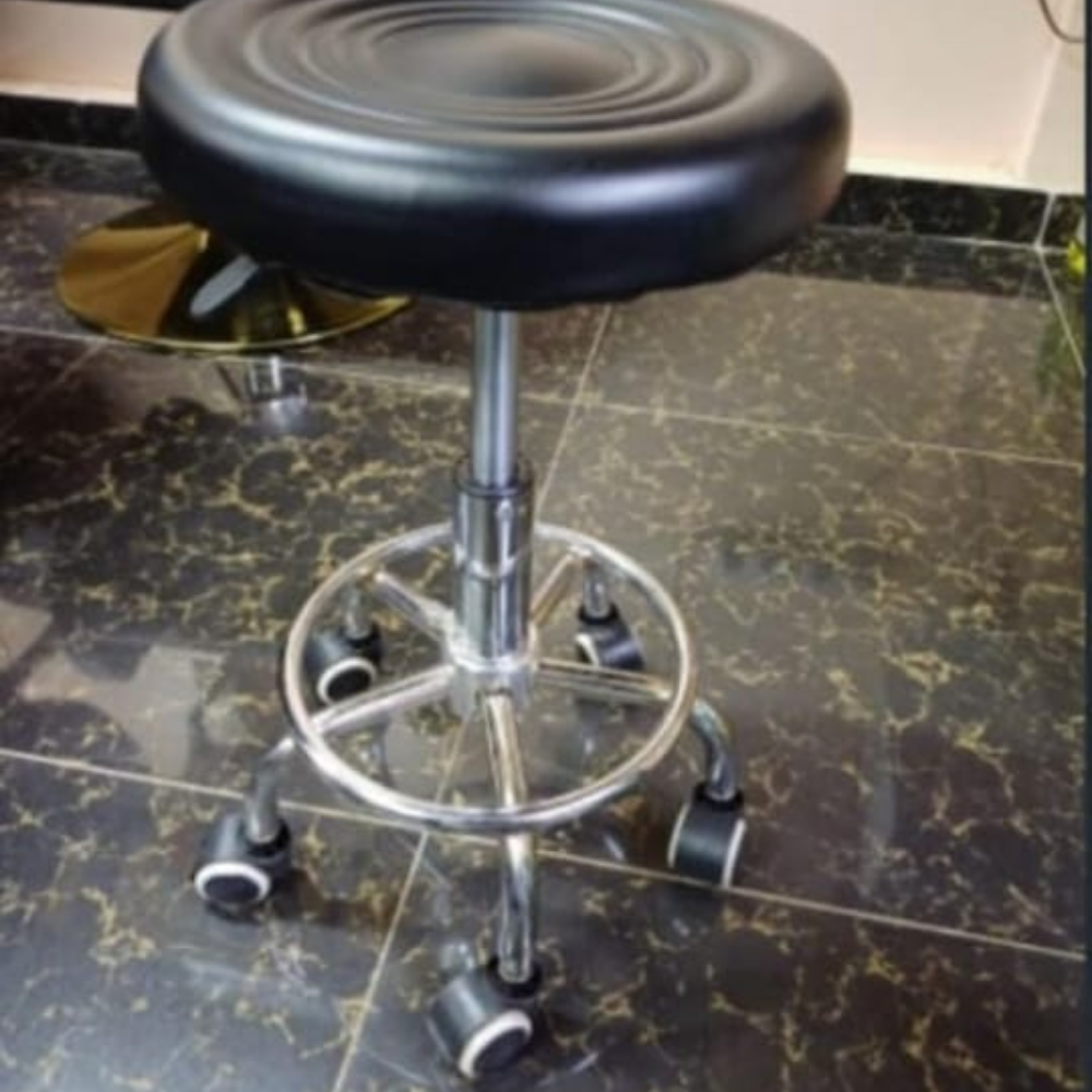 Round hydraulic stool