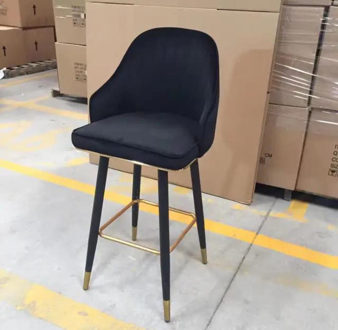 Counter stool with backrest for beauty spaces