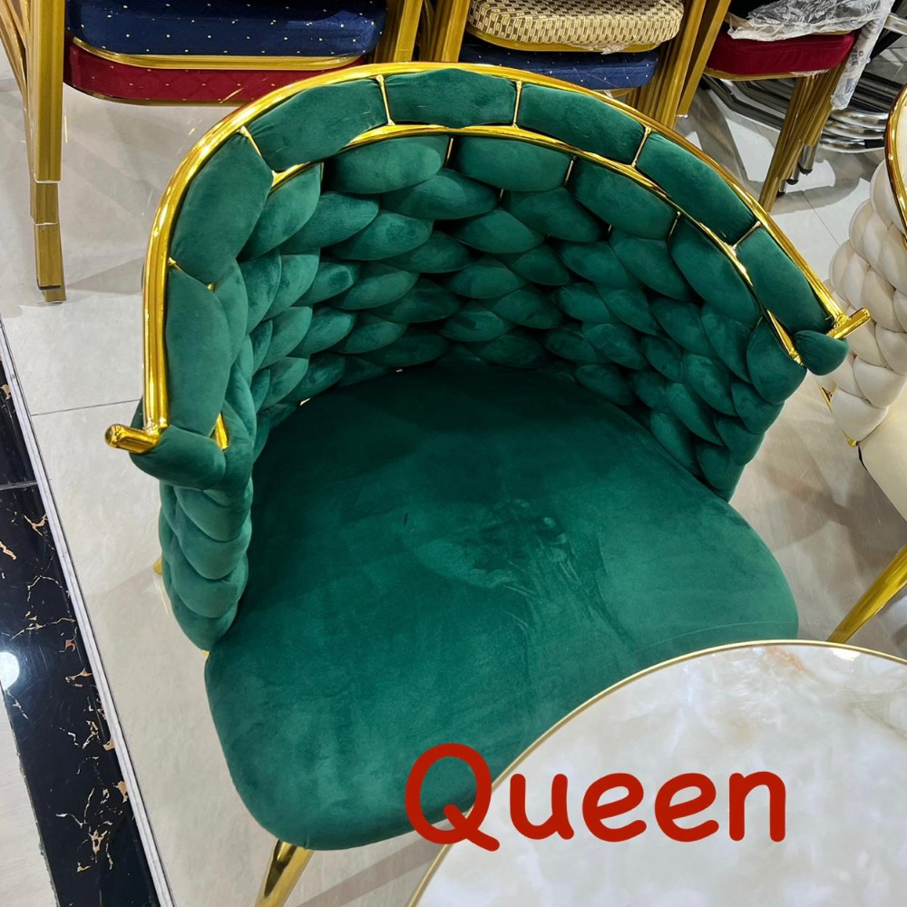 Queen Manicure chair