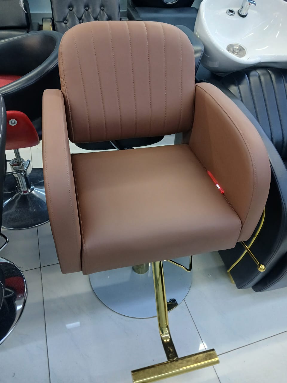 H640 Serena Luxe Styling Chair